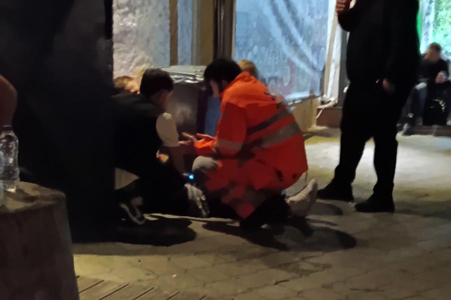 Αντιμετώπιση περιστατικού από τους Έλληνες Διασώστες RescueGR σε νυχτερινή εκδήλωση