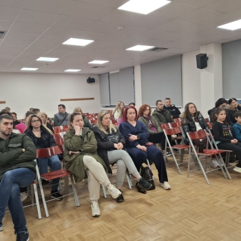 Εκπαίδευση Πρώτων Βοηθειών σε δασκάλους και γονείς στον Εύοσμο – Διαχείριση τραυμάτων & αιμορραγιών